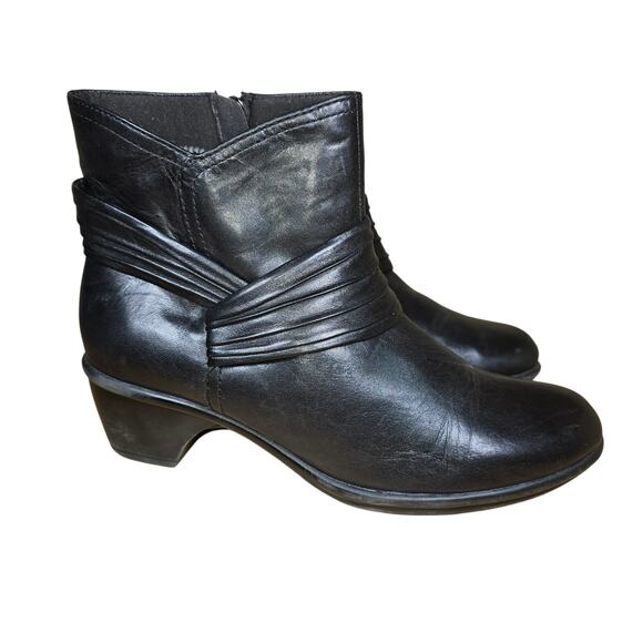 Clarks Bendables Ingalls Mood Black Leather Ankle Booties Boots Size 7.5 - Picture 2 of 7